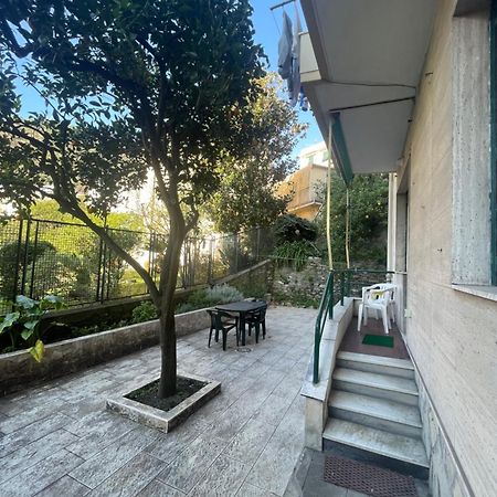 Casa Di Aldo: Una Casa Nel Centro Di Nervi. Genoa Exterior photo