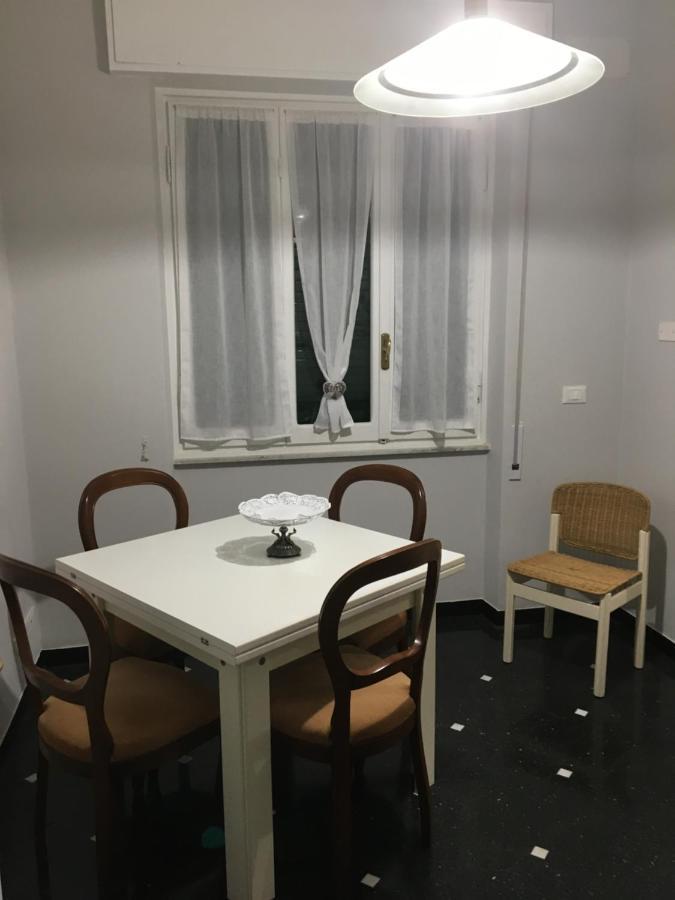 Casa Di Aldo: Una Casa Nel Centro Di Nervi. Genoa Exterior photo
